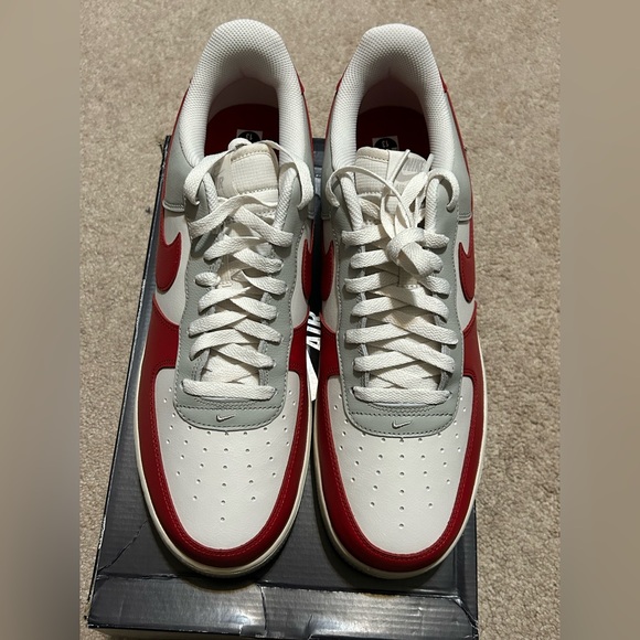 Nike Air Force 1 - Picture 3 of 4